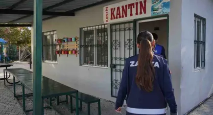 Çeşme’de market ve okul kantinlerine sıkı denetim