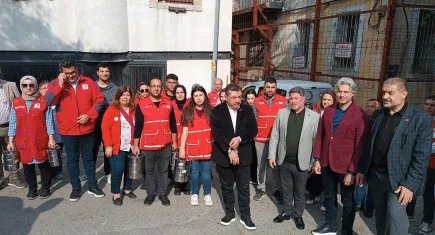 Kızılay çalışanının vurulduğu noktada yemek dağıtımı yapıldı