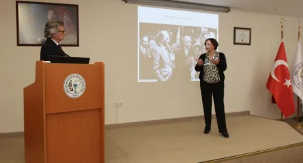 Ege’de cumhuriyet dönemi sağlık politikaları masaya yatırıldı