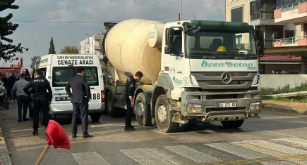 İzmir haber: Beton mikserinin çarptığı kadın hayatını kaybetti, torunu yaralandı