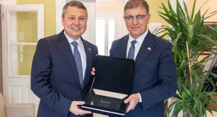 İzmir ve Kazakistan arasında kültürel ve ticari iş birliği güçleniyor