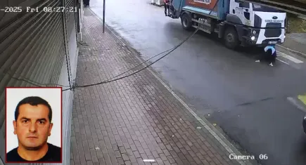Çöp kamyonunun altında kalan işçi hayatını kaybetti