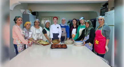 Bucalı Kadınlar Evka-1 Semt Evi’nde Dünya Mutfağıyla Tanışıyor