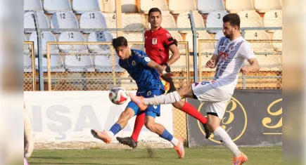 Menemen FK'da oyuncularla, Altay puanlarla ters düştü