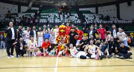Göz-Göz, potada Balıkesir deplasmanında 