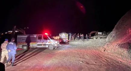 Sivas’ta demir madeninde göçük: Şantiye müdürü enkaz altında