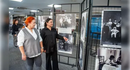 Karşıyaka Belediyesi’nden fotoğraf tarihine ışık tutan sergi