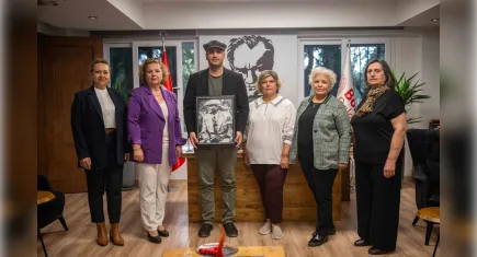 Bornova’da Şapka Devrimi’nin 100. Yılı anlamlı ziyaretle kutlandı