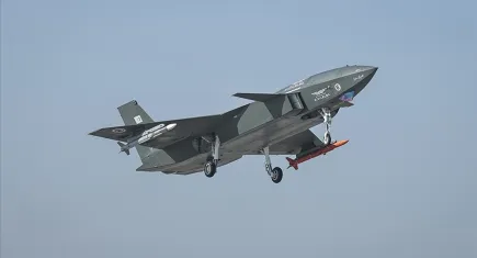 KIZILELMA’dan Havacılık Tarihine Geçen İlk: Jet Motorlu Hedefe Görüş Ötesi Vuruş