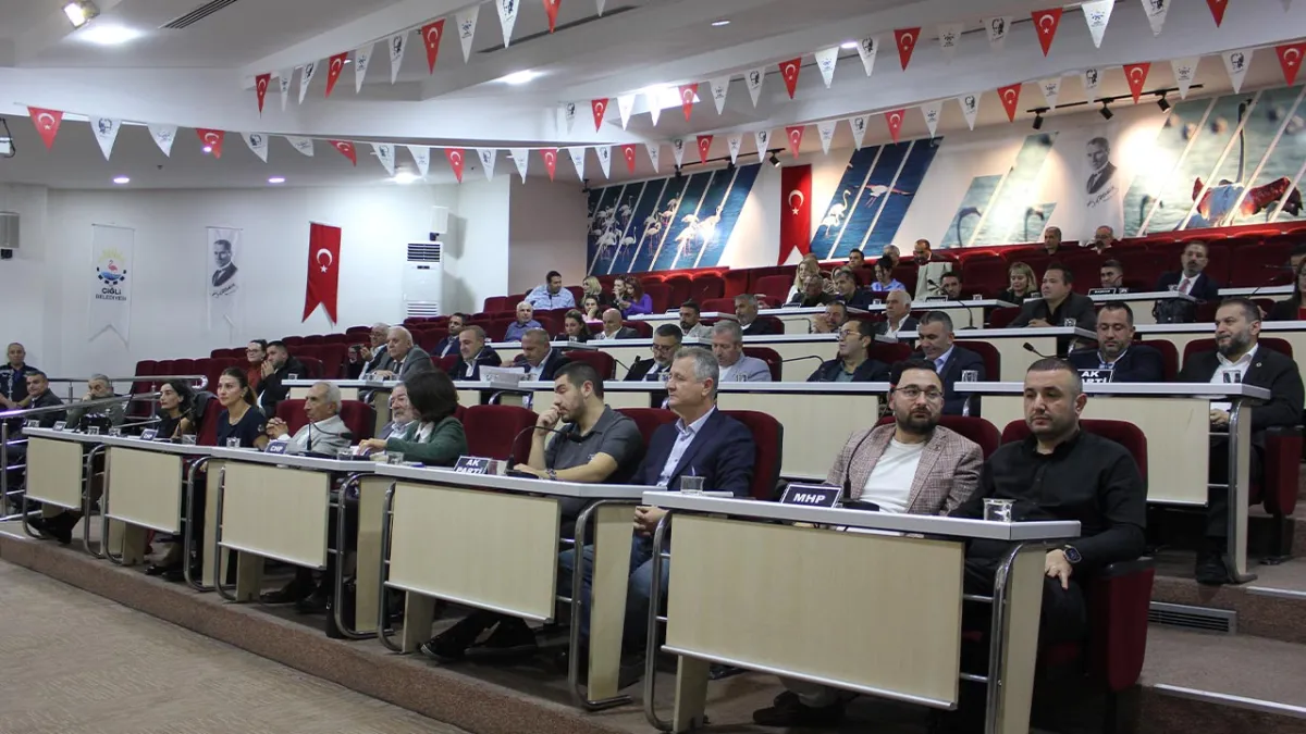 Çiğli Meclis’te Köyiçi vaatleri gündeme geldi