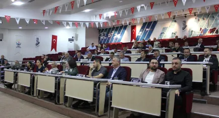 Çiğli Meclis’te Köyiçi vaatleri gündeme geldi