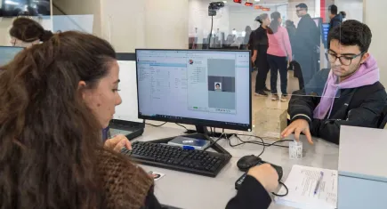 Toplu ulaşımda “Genç İzmirim Kart” avantajı başladı