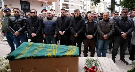 Feyyaz Uçar’ın torunu Can Arbay İzmir’de son yolculuğuna uğurlandı
