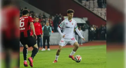 Karşıyaka ilk mağlubiyetini aldı