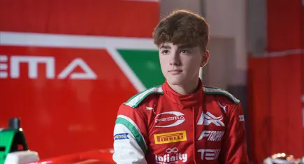 Alp Aksoy, Formula Trophy 2025 sezonunu şampiyon tamamladı!