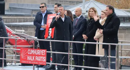 CHP lideri Özel Kayseri’de: Artık kale siyaseti bitmiştir