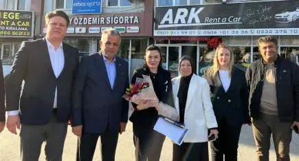 AK Partili Taslak ve  Turhanoğlu'ndan Çiğli'ye ziyaret