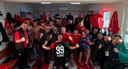 Karşıyaka liderlik yarışında