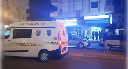 Manavgat’ta tekel bayisinde silahlı dehşet: İki kişi hayatını kaybetti