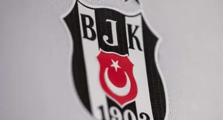 Beşiktaş iki isim ile yollarını ayırdı