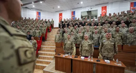 Jandarma komandolarının katılımıyla düzenlenen Savaşçı Yarışması tamamlandı