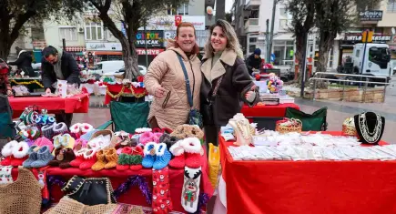 Buca’da 2. Yeni Yıl Hediyelik Eşya Pazarı açıldı