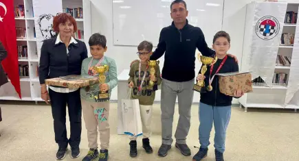 Seferihisar Yeni Yıl Satranç Turnuvası sona erdi