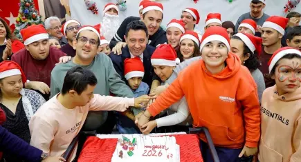 Bayraklı’da özel sporcular yeni yıla mutlulukla girdi