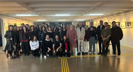 Ege Üniversitesi'nde ‘Karakalem’ resim sergisi sanatseverlerle buluştu