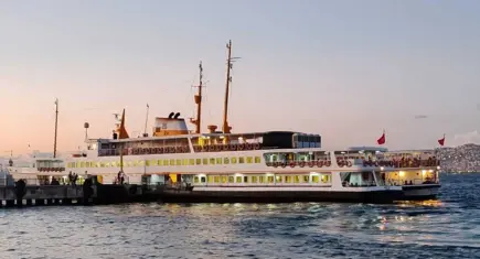 İstanbul yolcularına uyarı: Galata köprüsü çevresinde deniz ulaşımına kısıtlama