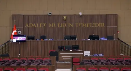 Kurdukları düzenekle 40 bin dolarlık kol saatini çaldılar: 3 sanık hakkında 7 yıla kadar hapi istemi