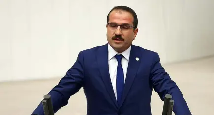 AK Partili Kırkpınar’dan Tugay’a Karşıyaka göndermesi