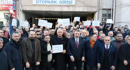 Çankaya Katlı Otoparkına tepkiler büyüyor: Esnaf trafiği kapattı