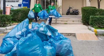İzmir’de 10 ayda bin 140 ton atık geri kazandırıldı