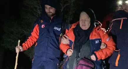 İzmir’de kayıp: Yaşlı kadın ormanlık alanda bulundu
