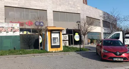 İzmir haber: ATM önünde silahlı gasp