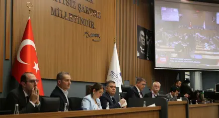 Büyükşehir Meclisi’nde imar kararları borç tartışmasına dönüştü