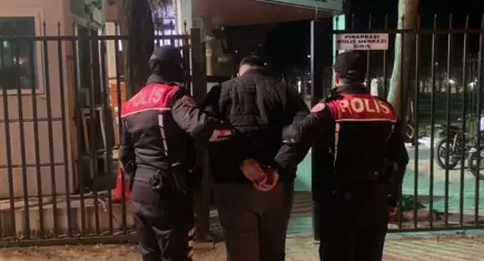 İzmir haber: Sahte polis kimliği gösteren şüphelinin 128 suçtan arandığı ortaya çıktı