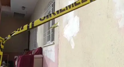 Eski nişanlı dehşeti: Anne ve iki küçük kızını bıçakladı!