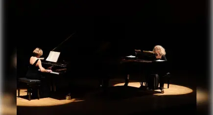 İzmir'de AASSM sahnesinde kültürleri buluşturan konser