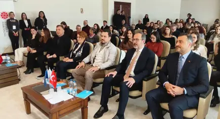Dijital medyanın geleceği İzmir’de masaya yatırıldı