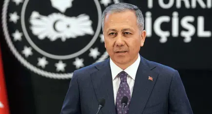 Bakan Yerlikaya açıkladı: İzmir’de büyük narkotik operasyonu! 