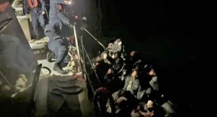 Seferihisar açıklarında kaçak geçişe geçit yok: 43 düzensiz göçmen yakalandı