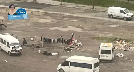 İzmir’in göbeğindeki sit alanında çamaşır kurutuyorlar