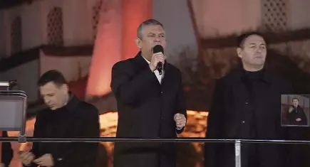 CHP lideri Özel: İstanbul'da tüm belediye seçimlerini yenilemeye hazırım