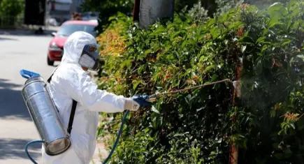 Karşıyaka’da kış dönemine özel ilaçlama çalışmaları başladı