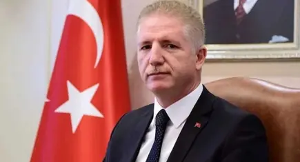  Davut Gül'den yönecilere 'erken mesai' çağrısı