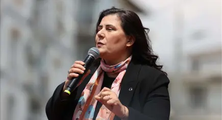 Özlem Çerçioğlu’ndan Özgür Özel hakkında suç duyurusu