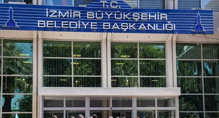 İzmir Büyükşehir Belediyesi’nden tramvay kazası açıklaması: Metro AŞ’nin kusuru yok