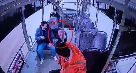 Otobüste epilepsi nöbeti geçiren yolcu hayatını kaybetti